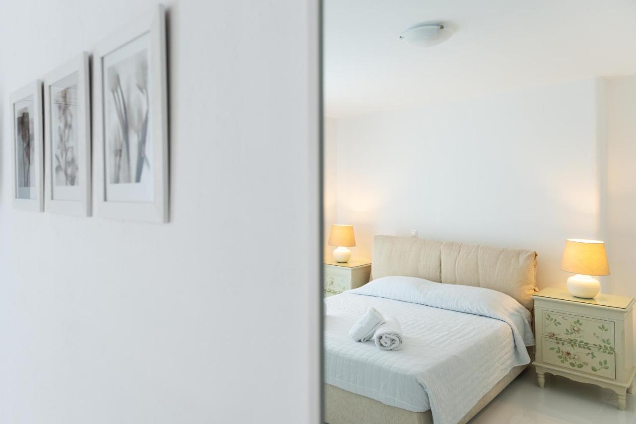 Aeri Villas & Apartments Tourlos Bagian luar foto