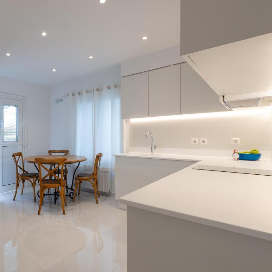 Aeri Villas & Apartments Tourlos Bagian luar foto