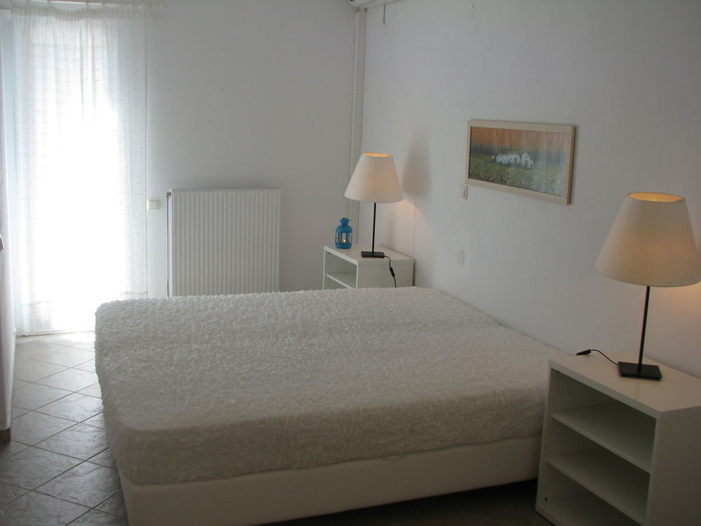 Aeri Villas & Apartments Tourlos Bagian luar foto