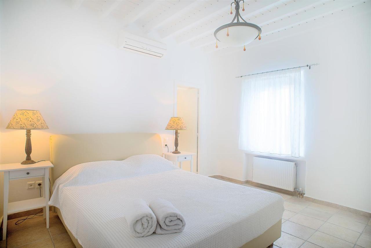 Aeri Villas & Apartments Tourlos Bagian luar foto