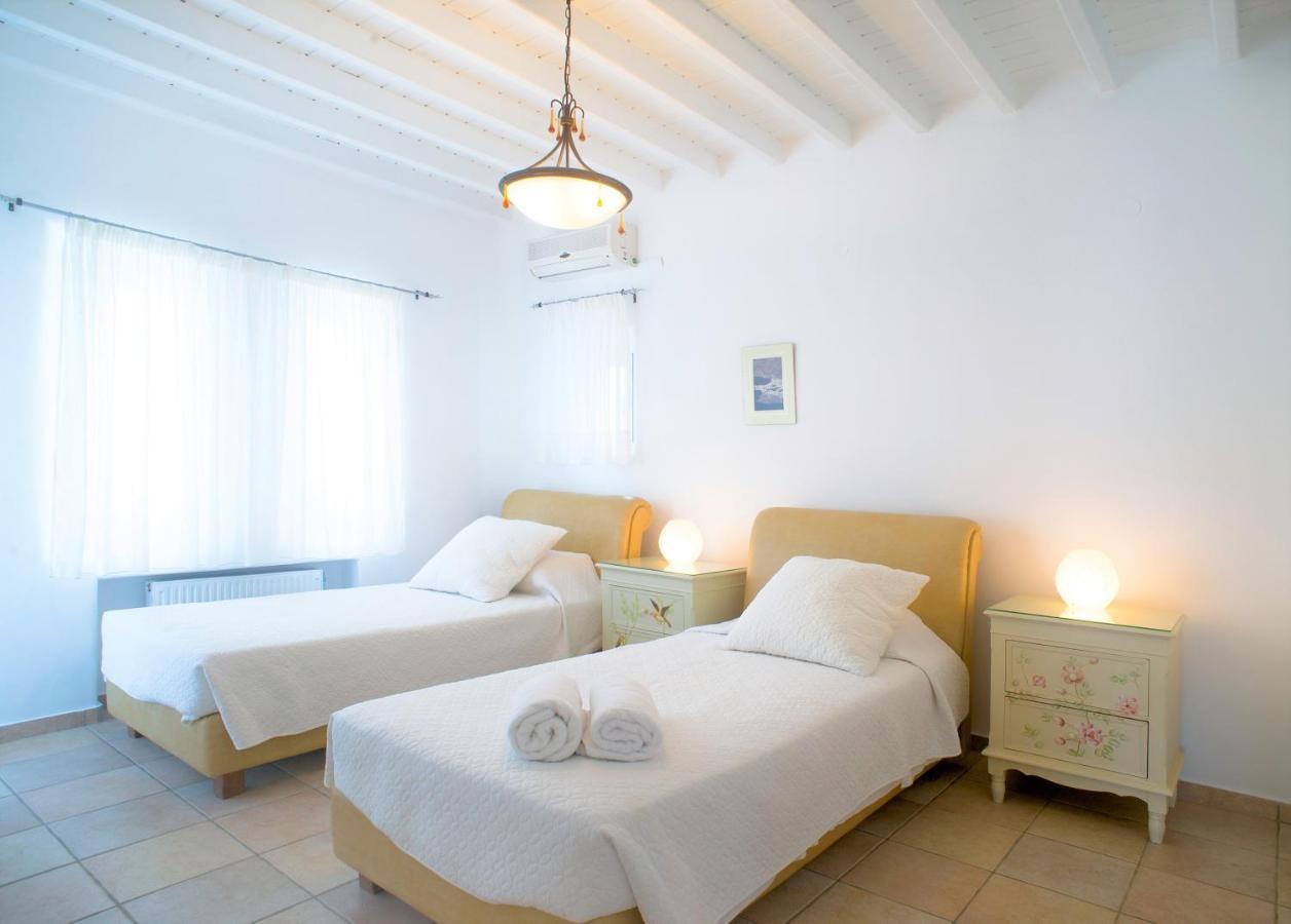 Aeri Villas & Apartments Tourlos Bagian luar foto